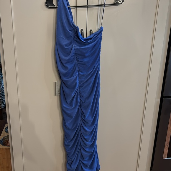 LOVE X DESIGN Dress Women XL Sapphire Blue One Shoulder Ruched Side Zip NEW - Picture 6 of 6
